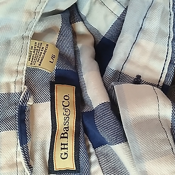 GH Bass & Co long sleeve Men's Large Blue & White Button Up 100% Cotton - Picture 3 of 4